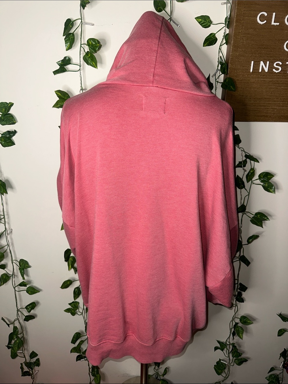 American Eagle Light Red Oversized Pullover Hoodie - Picture 3 of 5